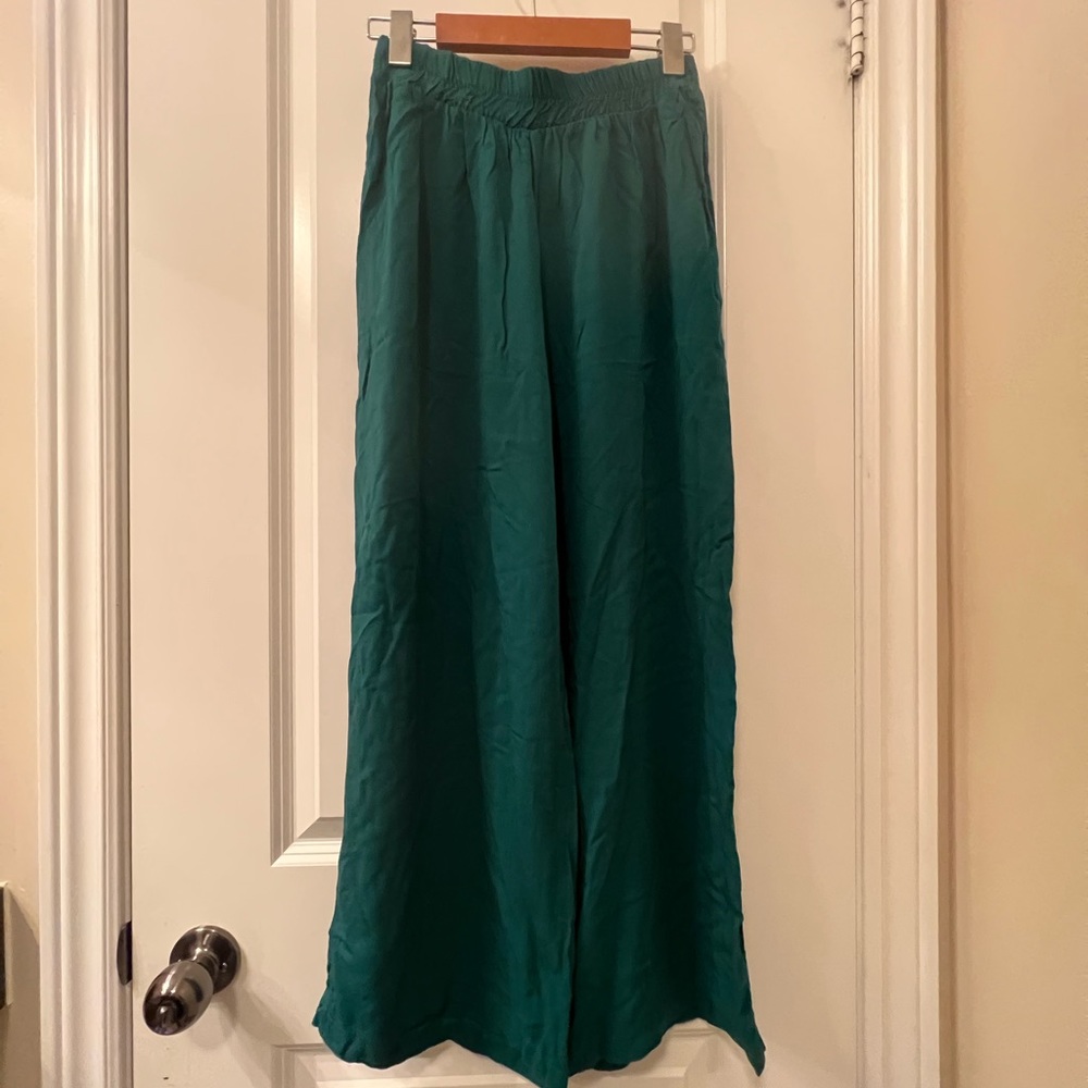 Green casual comfy pants